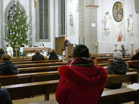 Darstellung des Herrn mit Kerzenweihe und Blasiussegen (Foto: Karl-Franz Thiede)